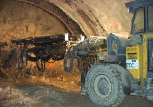Fundación Barredo - Simulador de jumbo (carro perforador) 4 Simulador jumbo-jumbo atlas copco_1_500x350